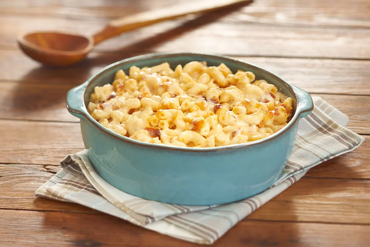 Cracker Barrel's Macaroni n' Cheese with tender pasta coated in creamy, melted cheese sauce.