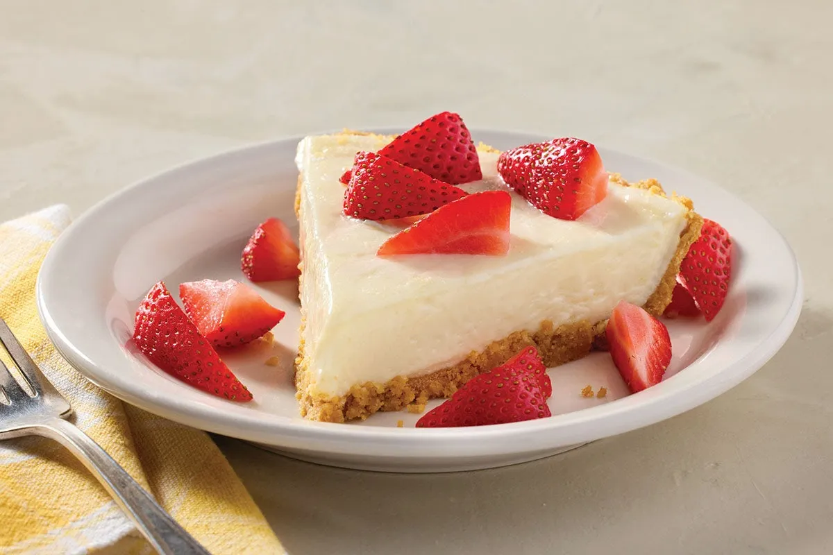 STRAWBERRY ICEBOX PIE